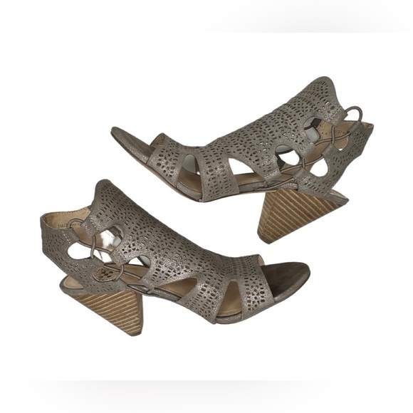 Vince Camuto Metallic Taupe Eadon Heeled Sandals. Gentle Used Condition! - Picture 4 of 12
